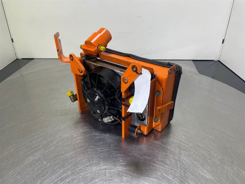 Schaeff - Cooler/Kühler/Koeler - Motor für Baumaschine: das Bild 1 Schaeff - Cooler/Kühler/Koeler - Motor für Baumaschine: das Bild 1