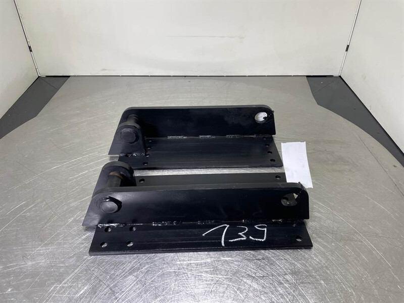 Terex TL/SKL/SKS - Adapter plate/Adapterplatte/Aanlasoor - Schnellwechsler für Baumaschine: das Bild 3 Terex TL/SKL/SKS - Adapter plate/Adapterplatte/Aanlasoor - Schnellwechsler für Baumaschine: das Bild 3