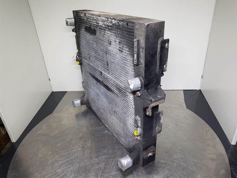 Terex TL260 - Cooler/Kühler/Koeler - Motor und Teile für Baumaschine: das Bild 2 Terex TL260 - Cooler/Kühler/Koeler - Motor und Teile für Baumaschine: das Bild 2