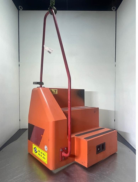 Terex TW150-6098793 / 6098792-Hood/Haube/Kap - Rahmen/ Chassis für Baumaschine: das Bild 1 Terex TW150-6098793 / 6098792-Hood/Haube/Kap - Rahmen/ Chassis für Baumaschine: das Bild 1