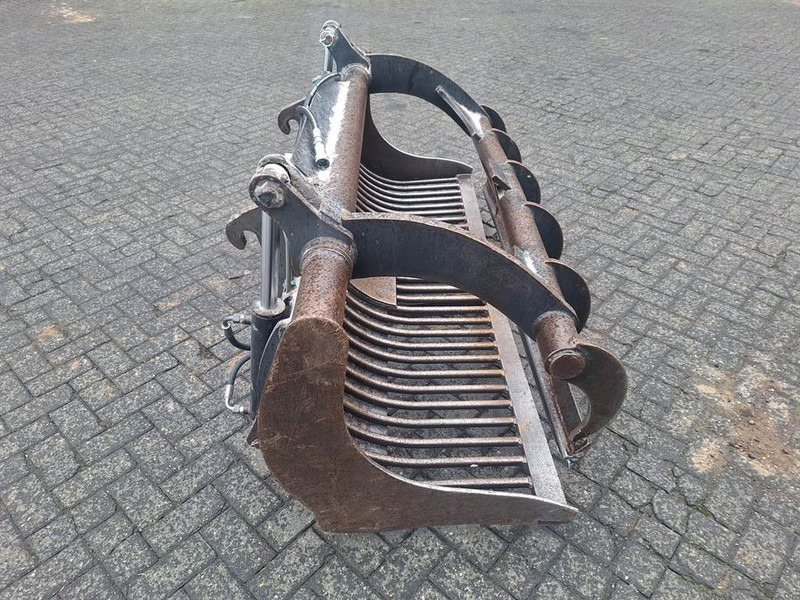 Volvo BM L 30 - Fütterungstechnik: das Bild 2 Volvo BM L 30 - Fütterungstechnik: das Bild 2