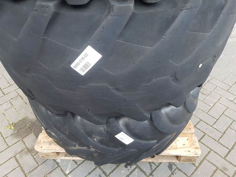 Zettelmeyer ZL801-BKT 480/70R24-Tire/Reifen/Band - Felgen und Reifen für Baumaschine: das Bild 4 Zettelmeyer ZL801-BKT 480/70R24-Tire/Reifen/Band - Felgen und Reifen für Baumaschine: das Bild 4