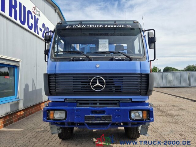 Baumaschine Mercedes-Benz 1831 4x4 Menzi Muck Baum Stubben - Wurzelfräse: das Bild 11