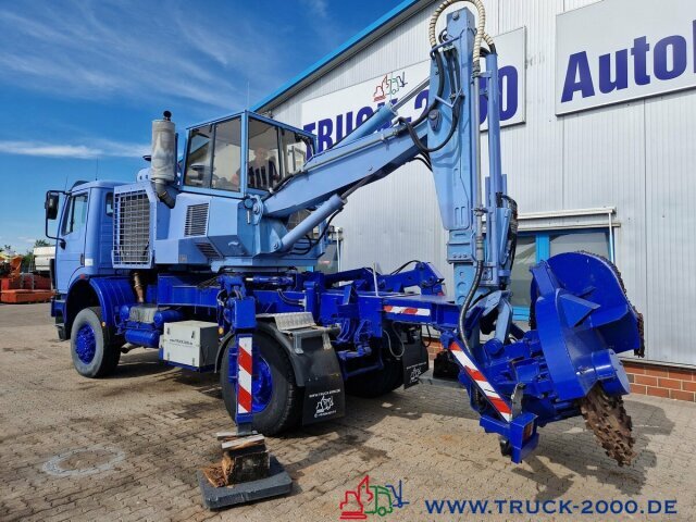 Baumaschine Mercedes-Benz 1831 4x4 Menzi Muck Baum Stubben - Wurzelfräse: das Bild 8