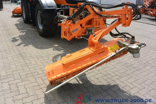 Kommunaltraktor, Böschungsmäher JCB Fastrac 4x4 inklusive Mulag Front u. Heck Mäher: das Bild 15