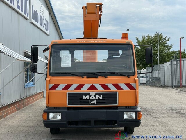 MAN 8.163 Ruthmann 17.3 m Arbeitshöhe 10 m seitlich - LKW mit Arbeitsbühne: das Bild 3 MAN 8.163 Ruthmann 17.3 m Arbeitshöhe 10 m seitlich - LKW mit Arbeitsbühne: das Bild 3