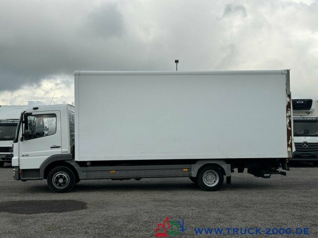 Mercedes-Benz 816 Atego Koffer Ladebordwand MBB 1.000Kg 3Sitze - Koffer Transporter: das Bild 2 Mercedes-Benz 816 Atego Koffer Ladebordwand MBB 1.000Kg 3Sitze - Koffer Transporter: das Bild 2