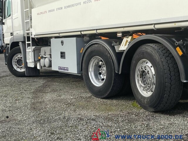 Saug-/ Spülfahrzeug Mercedes-Benz Actros 2544 Silo Holz Pellets 28m³ inkl. Waage: das Bild 15