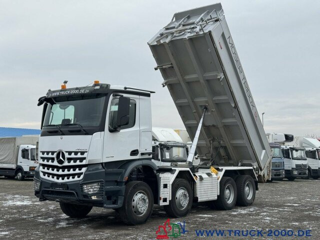 Mercedes-Benz Arocs 3248 8x4/4 Moser 3 Seiten Kipper Retarder - Kipper: das Bild 2 Mercedes-Benz Arocs 3248 8x4/4 Moser 3 Seiten Kipper Retarder - Kipper: das Bild 2