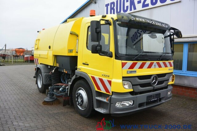 Kehrmaschine Mercedes-Benz Atego 1524 Bucher Johnston VS650 Deutsches Gerät: das Bild 13