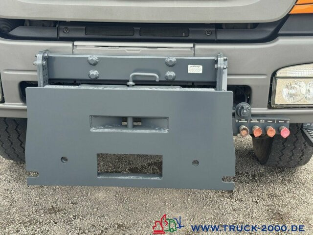 Mercedes-Benz Axor 2133 4x4 Kipper Kran Winterdienstausstat. - Kipper, Autokran: das Bild 2 Mercedes-Benz Axor 2133 4x4 Kipper Kran Winterdienstausstat. - Kipper, Autokran: das Bild 2