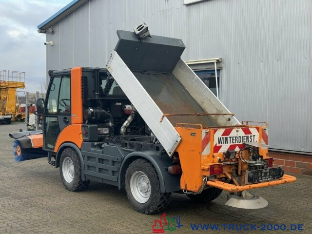Multicar Tremo X56 Winterdienst Streuer + Besen NUR8568KM - Kehrmaschine: das Bild 3 Multicar Tremo X56 Winterdienst Streuer + Besen NUR8568KM - Kehrmaschine: das Bild 3