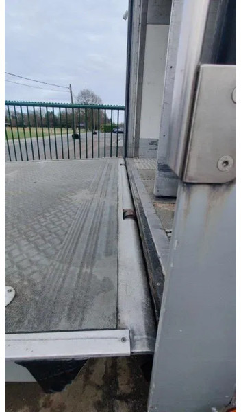 Dhollandia Tailgate / Loadboard / Laadklep / Achtersluitklep 2000 kg MBB / Palfinger / B.A.R. Cargolift - Ladebordwand: das Bild 3 Dhollandia Tailgate / Loadboard / Laadklep / Achtersluitklep 2000 kg MBB / Palfinger / B.A.R. Cargolift - Ladebordwand: das Bild 3