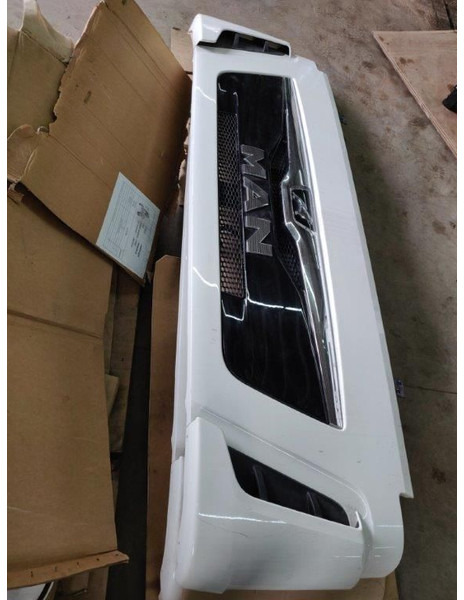 MAN Frontklep grille TGL Euro6 - Motorhaube: das Bild 2 MAN Frontklep grille TGL Euro6 - Motorhaube: das Bild 2