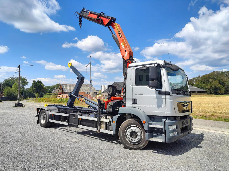 MAN TGM 18.290 4x2 Euro 6 + Crane Palfinger PK15500 - Abrollkipper, Autokran: das Bild 2 MAN TGM 18.290 4x2 Euro 6 + Crane Palfinger PK15500 - Abrollkipper, Autokran: das Bild 2