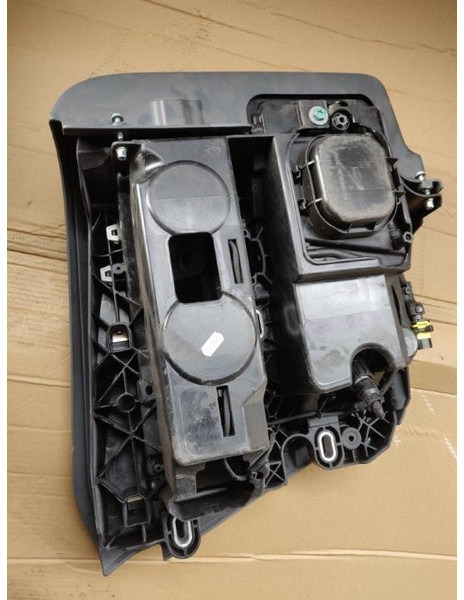 MAN koplamp / headlight TGL Euro6 - Hauptscheinwerfer: das Bild 2 MAN koplamp / headlight TGL Euro6 - Hauptscheinwerfer: das Bild 2