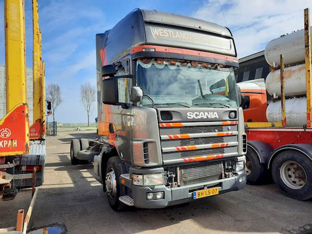 Scania R 114 LB 380 - Fahrgestell LKW: das Bild 2 Scania R 114 LB 380 - Fahrgestell LKW: das Bild 2