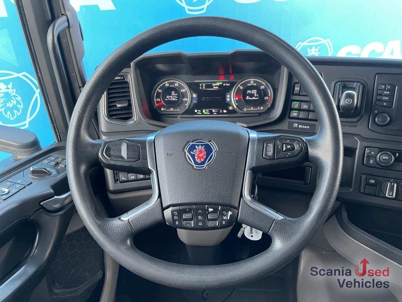 Sattelzugmaschine SCANIA R 450 A4x2NA DIFF-L RETARDER ADR-FL PARK AIRCO: das Bild 7