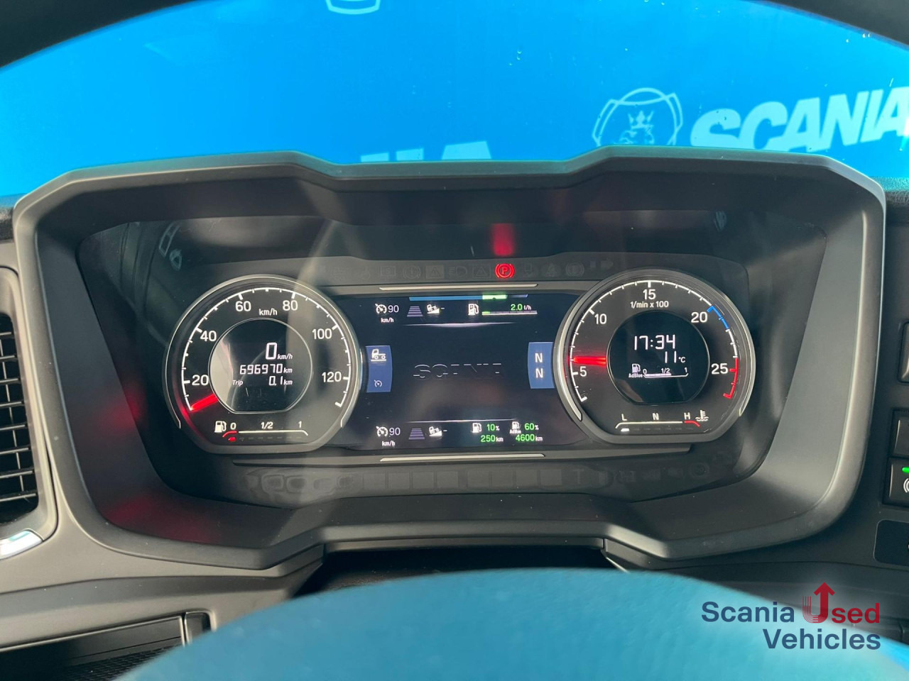 SCANIA R 450 A4x2NA RETARDER 8T DIFF-L SMART2 - Sattelzugmaschine: das Bild 5 SCANIA R 450 A4x2NA RETARDER 8T DIFF-L SMART2 - Sattelzugmaschine: das Bild 5