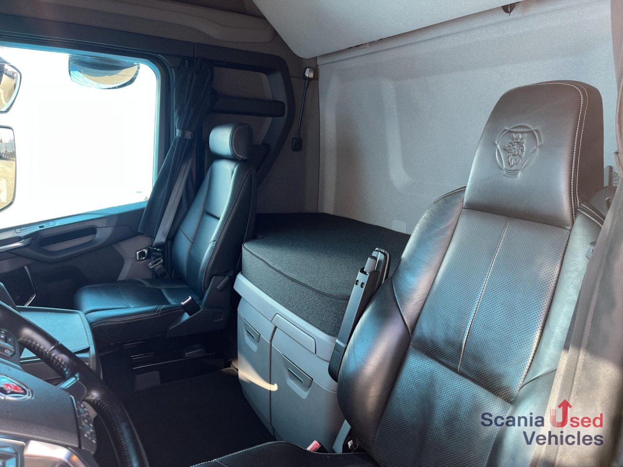 SCANIA S 500 A6x2/4NB RETARDER P-AIRCO FULL-AIR SMART2 - Sattelzugmaschine: das Bild 3 SCANIA S 500 A6x2/4NB RETARDER P-AIRCO FULL-AIR SMART2 - Sattelzugmaschine: das Bild 3