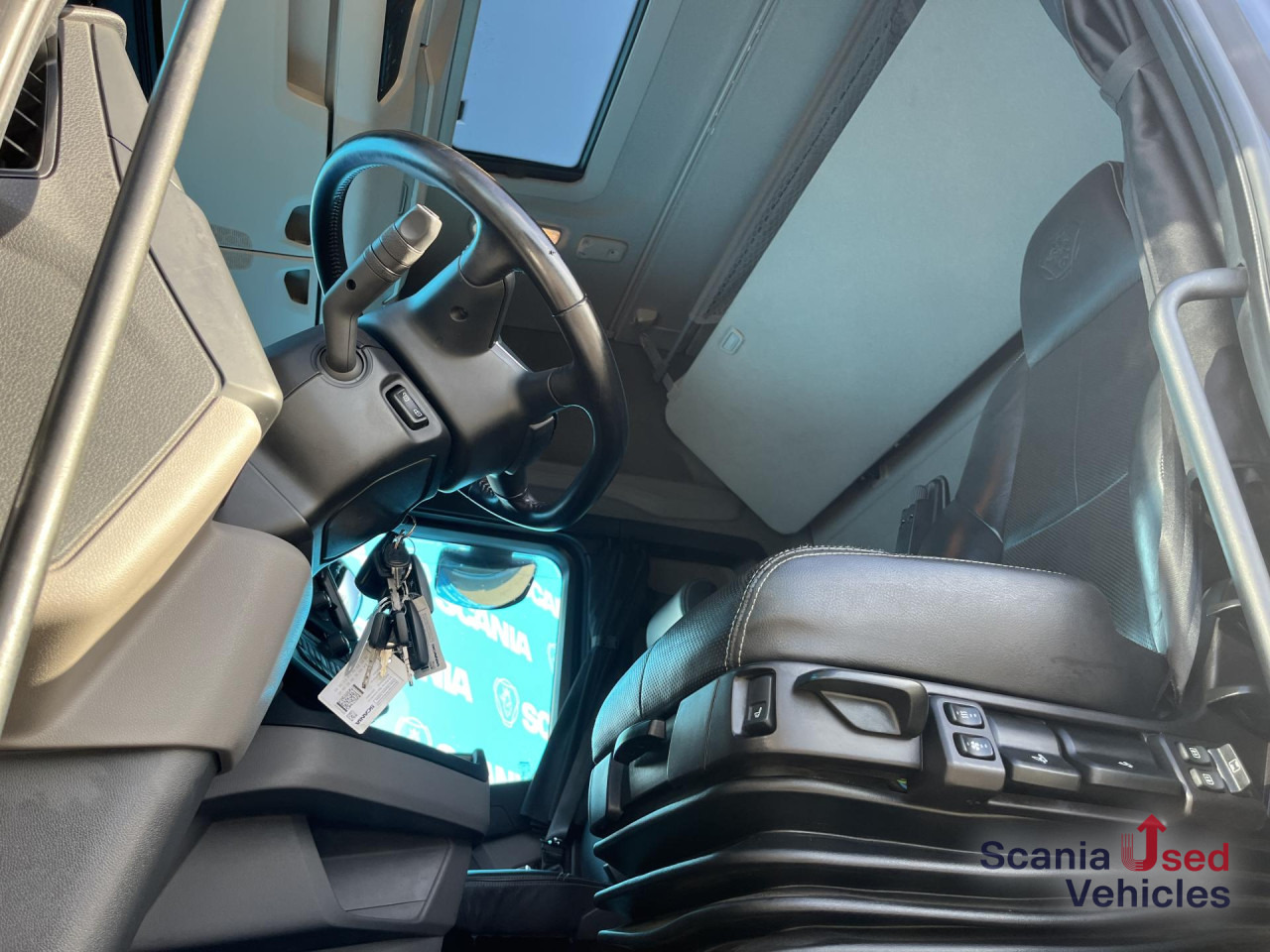 SCANIA S 500 A6x2/4NB RETARDER P-AIRCO FULL-AIR SMART2 - Sattelzugmaschine: das Bild 2 SCANIA S 500 A6x2/4NB RETARDER P-AIRCO FULL-AIR SMART2 - Sattelzugmaschine: das Bild 2