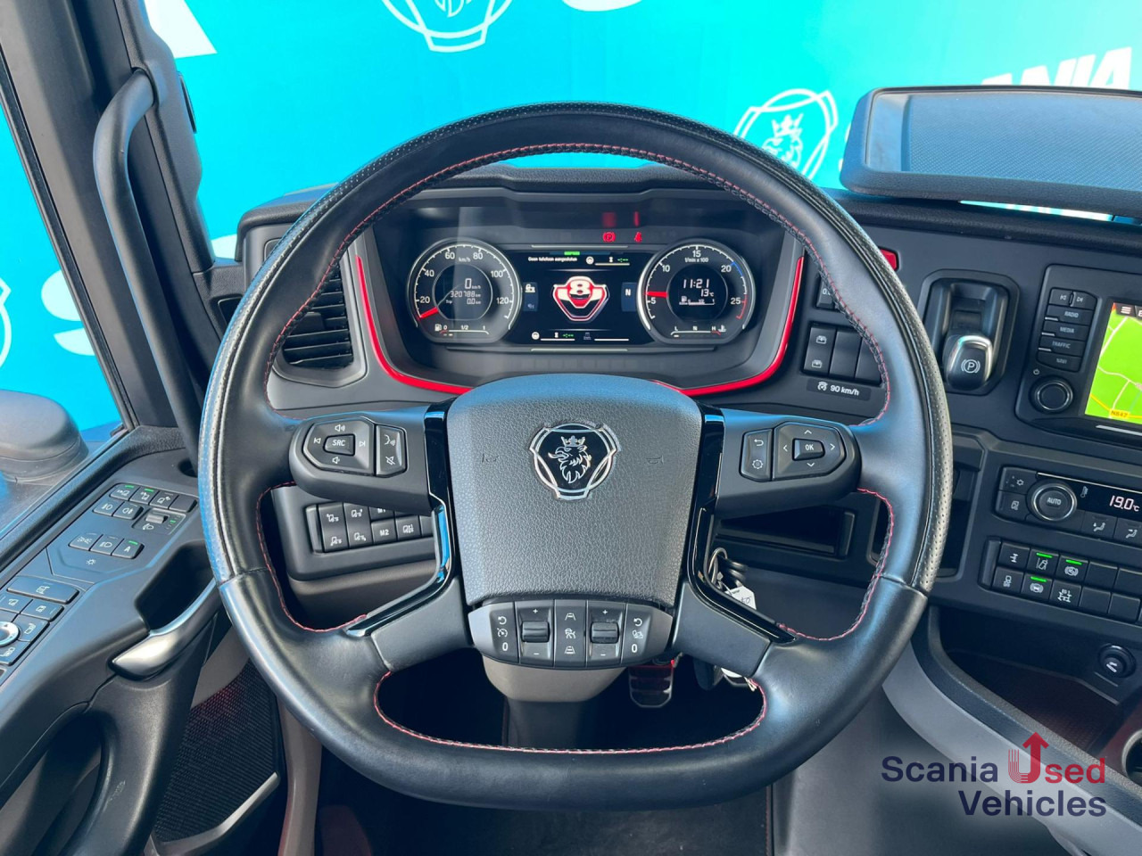 SCANIA S 590 A4x2NB V8 RETARDER 8T FULL AIR DIFF-LOCK - Sattelzugmaschine: das Bild 5 SCANIA S 590 A4x2NB V8 RETARDER 8T FULL AIR DIFF-LOCK - Sattelzugmaschine: das Bild 5