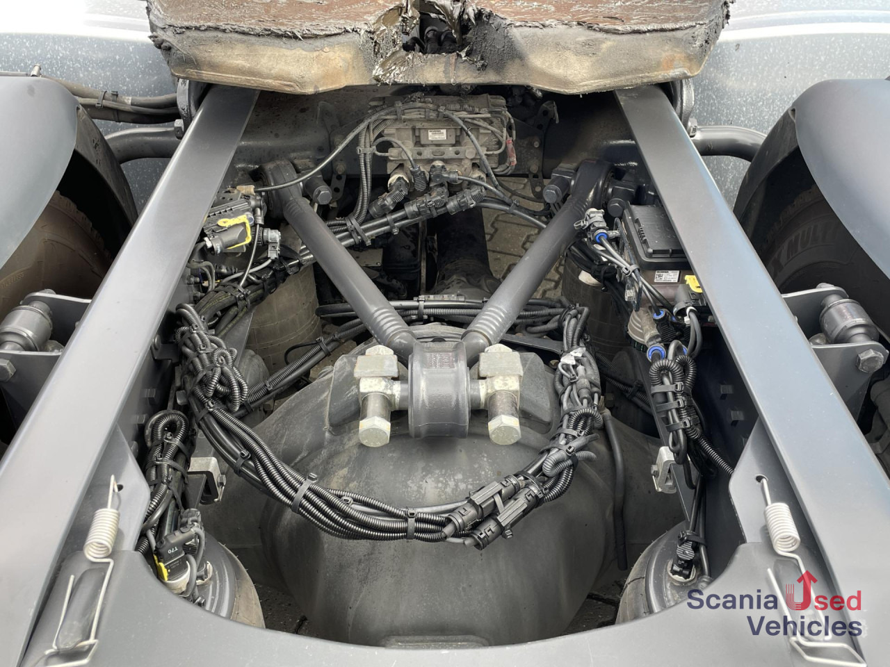 SCANIA S 730 A4x2NB DIFF-L RETARDER FULL AIR P-AIRCO V8 - Sattelzugmaschine: das Bild 2 SCANIA S 730 A4x2NB DIFF-L RETARDER FULL AIR P-AIRCO V8 - Sattelzugmaschine: das Bild 2