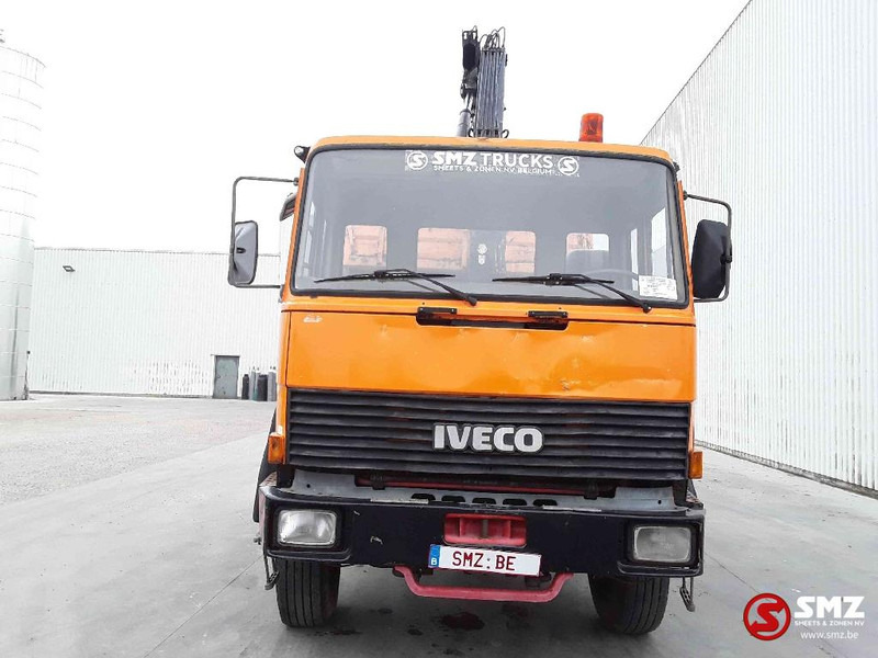 Iveco Magirus 170.23 hiab 071 - Kipper, Autokran: das Bild 2 Iveco Magirus 170.23 hiab 071 - Kipper, Autokran: das Bild 2