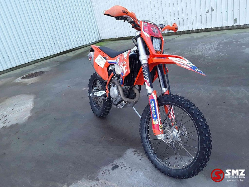 KTM KTM 250 - Motorrad: das Bild 1 KTM KTM 250 - Motorrad: das Bild 1