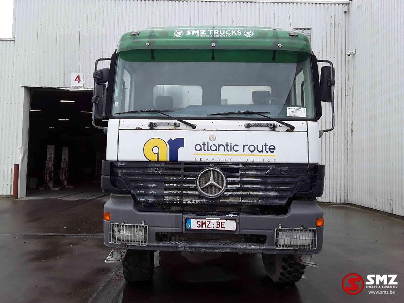 Mercedes-Benz Actros 3335 6x6 88000km manual - Betonpumpe: das Bild 2 Mercedes-Benz Actros 3335 6x6 88000km manual - Betonpumpe: das Bild 2