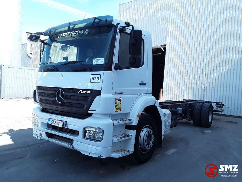 Mercedes-Benz Axor 1829 manual - Fahrgestell LKW: das Bild 3 Mercedes-Benz Axor 1829 manual - Fahrgestell LKW: das Bild 3
