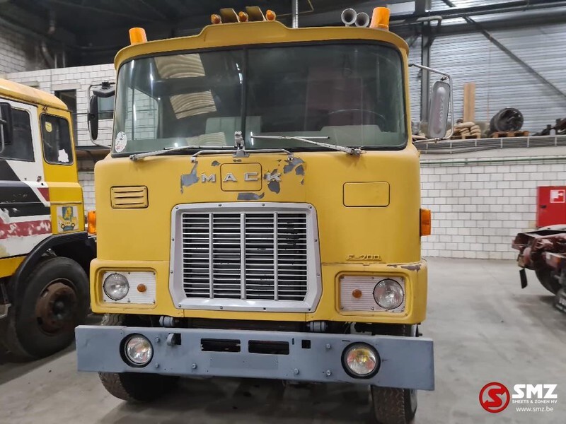 MACK F 700 francais/french - Sattelzugmaschine: das Bild 2 MACK F 700 francais/french - Sattelzugmaschine: das Bild 2