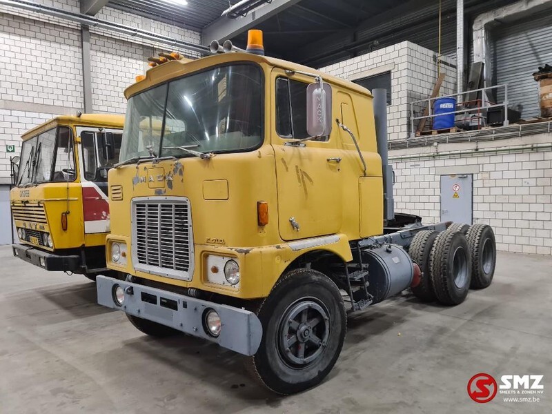 MACK F 700 francais/french - Sattelzugmaschine: das Bild 3 MACK F 700 francais/french - Sattelzugmaschine: das Bild 3