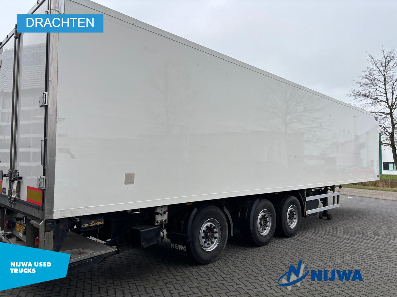 H.T.F. HZO 39 Carrier Vector 1800 H.T.F. HZO 39 Carrier Vector 1800 - Kühlkoffer Auflieger: das Bild 3 H.T.F. HZO 39 Carrier Vector 1800 H.T.F. HZO 39 Carrier Vector 1800 - Kühlkoffer Auflieger: das Bild 3