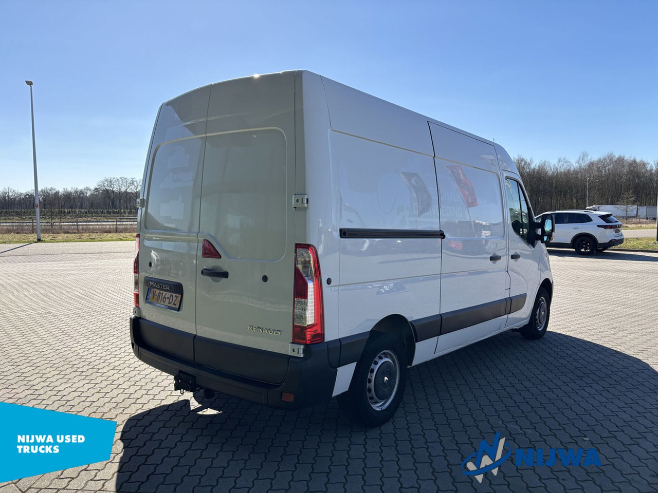 Renault Master T33 130 L2H2 Geïsoleerde bak Kasten - Kleintransporter: das Bild 3 Renault Master T33 130 L2H2 Geïsoleerde bak Kasten - Kleintransporter: das Bild 3