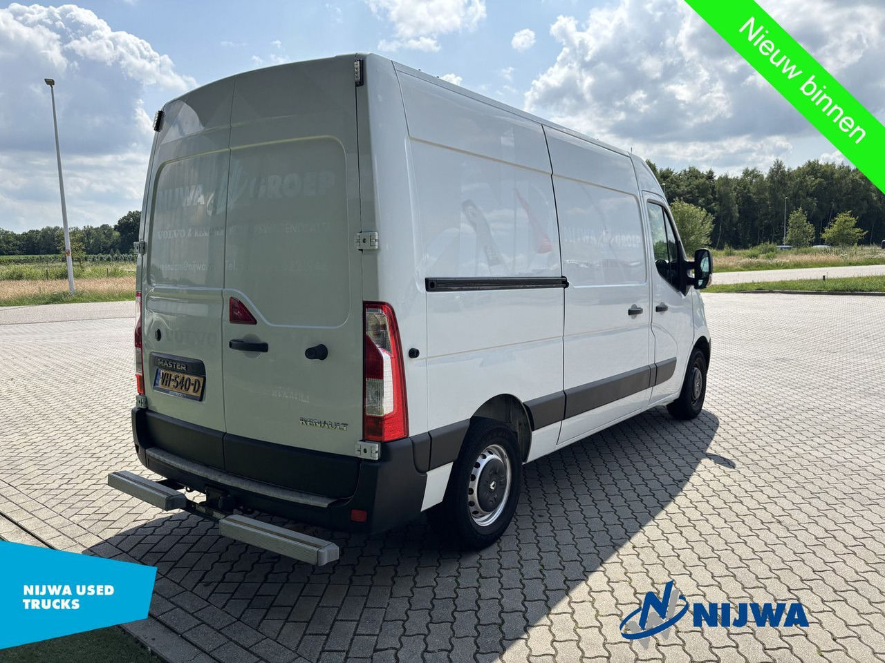 Renault Master T35 125 L2H2 Opstap + Airco Kasten - Kastenwagen: das Bild 3 Renault Master T35 125 L2H2 Opstap + Airco Kasten - Kastenwagen: das Bild 3