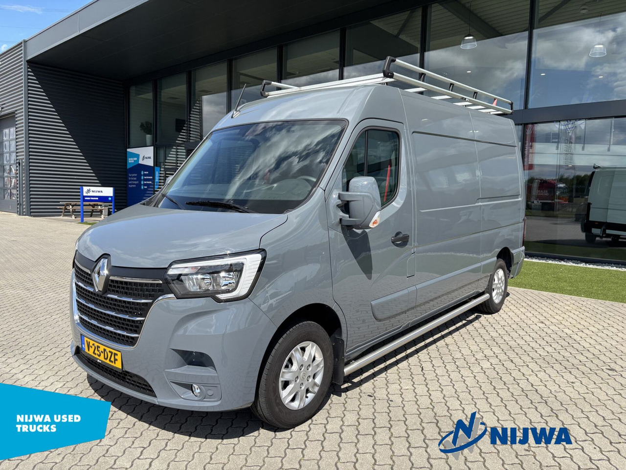 Renault Master T35 150 L2H2 Imperial + Trekhaak Kasten - Kastenwagen: das Bild 1 Renault Master T35 150 L2H2 Imperial + Trekhaak Kasten - Kastenwagen: das Bild 1