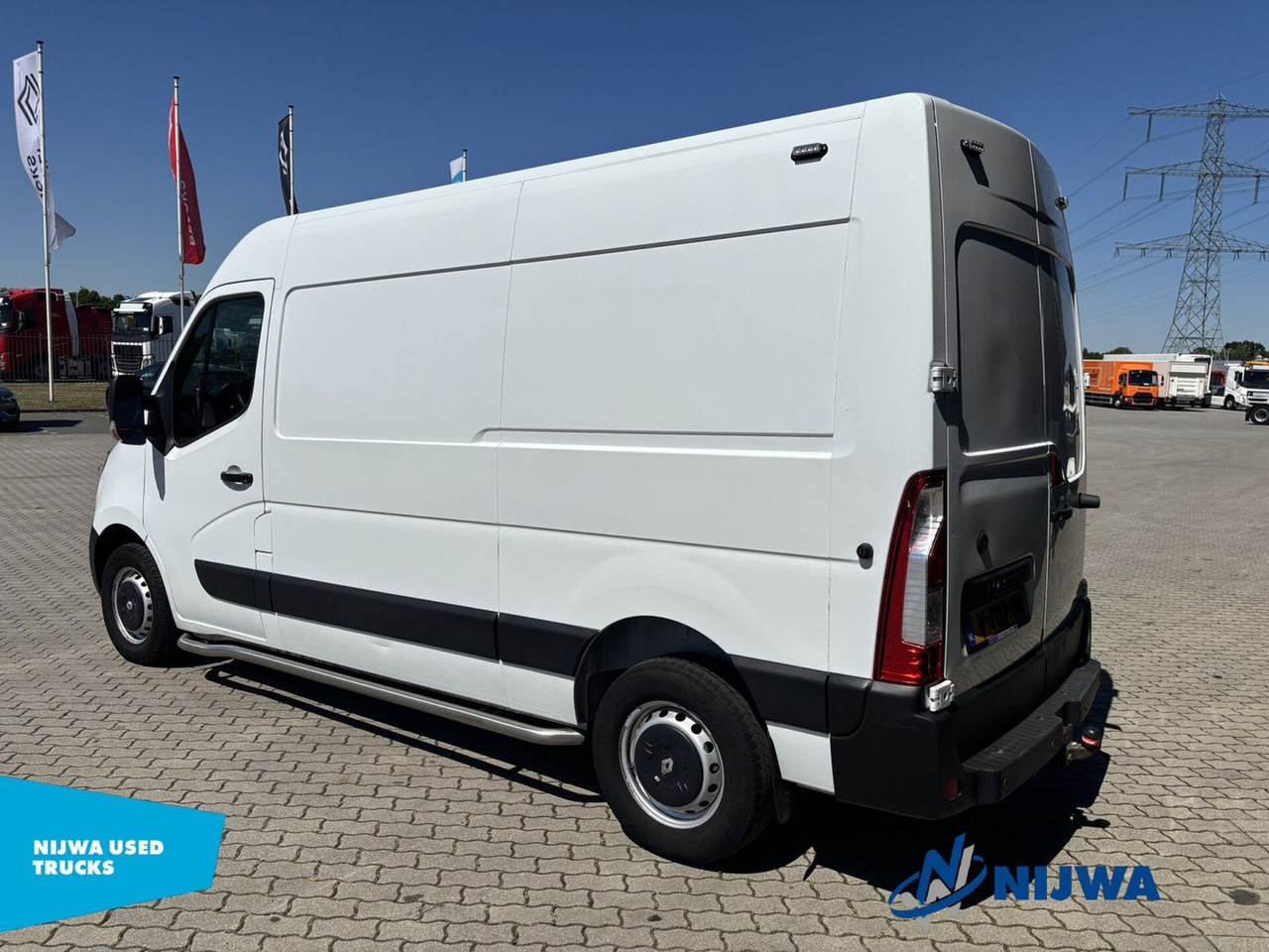 Renault Master T35 170 L2H3 Camera + Trekhaak Kasten - Kastenwagen: das Bild 4 Renault Master T35 170 L2H3 Camera + Trekhaak Kasten - Kastenwagen: das Bild 4