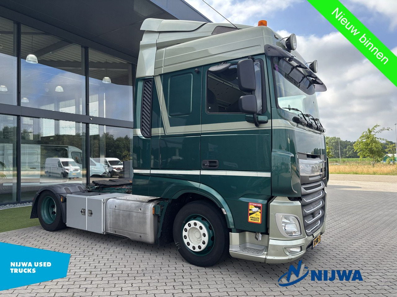 DAF XF 460 4x2 Hefschotel + Retader - Sattelzugmaschine: das Bild 2 DAF XF 460 4x2 Hefschotel + Retader - Sattelzugmaschine: das Bild 2