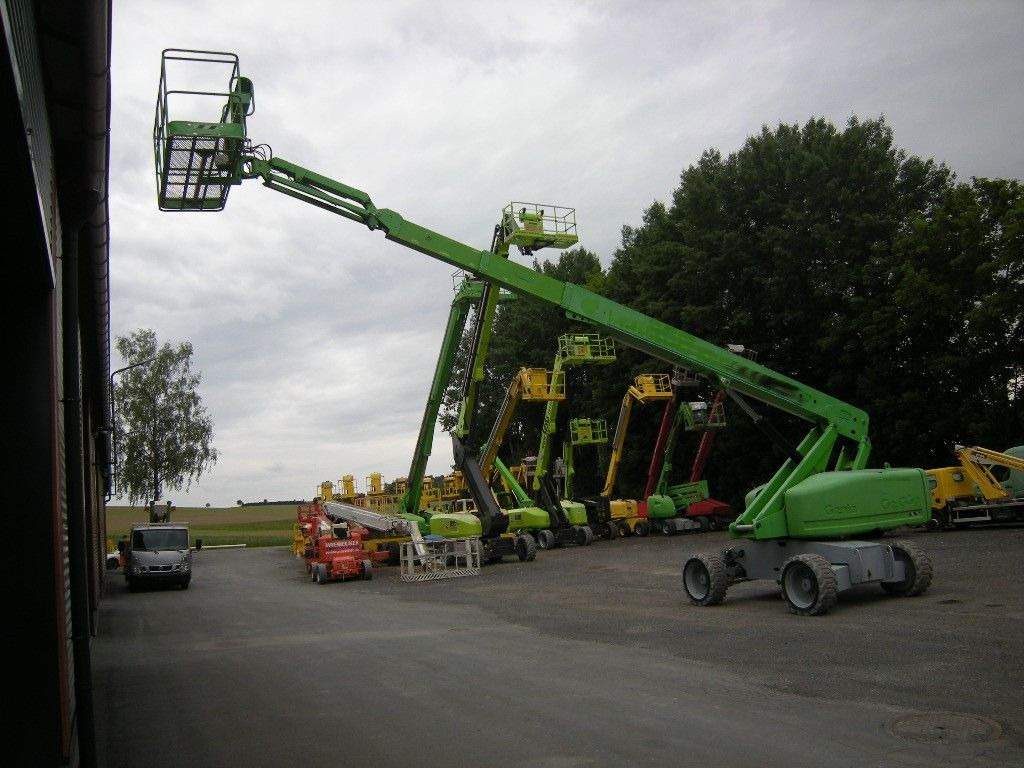 Genie Arbeitsbühne Genie S-65, AH 22 m - LKW mit Arbeitsbühne: das Bild 3 Genie Arbeitsbühne Genie S-65, AH 22 m - LKW mit Arbeitsbühne: das Bild 3