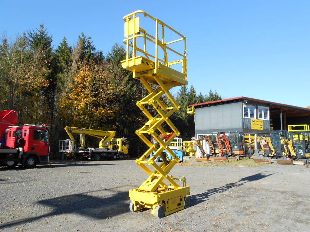 Genie GS 1330, Leichtscherenarbeitsbühne Genie 5,9 m Genie GS 1330, Leichtscherenarbeitsbühne Genie 5,9 m - Scherenbühne: das Bild 5 Genie GS 1330, Leichtscherenarbeitsbühne Genie 5,9 m Genie GS 1330, Leichtscherenarbeitsbühne Genie 5,9 m - Scherenbühne: das Bild 5