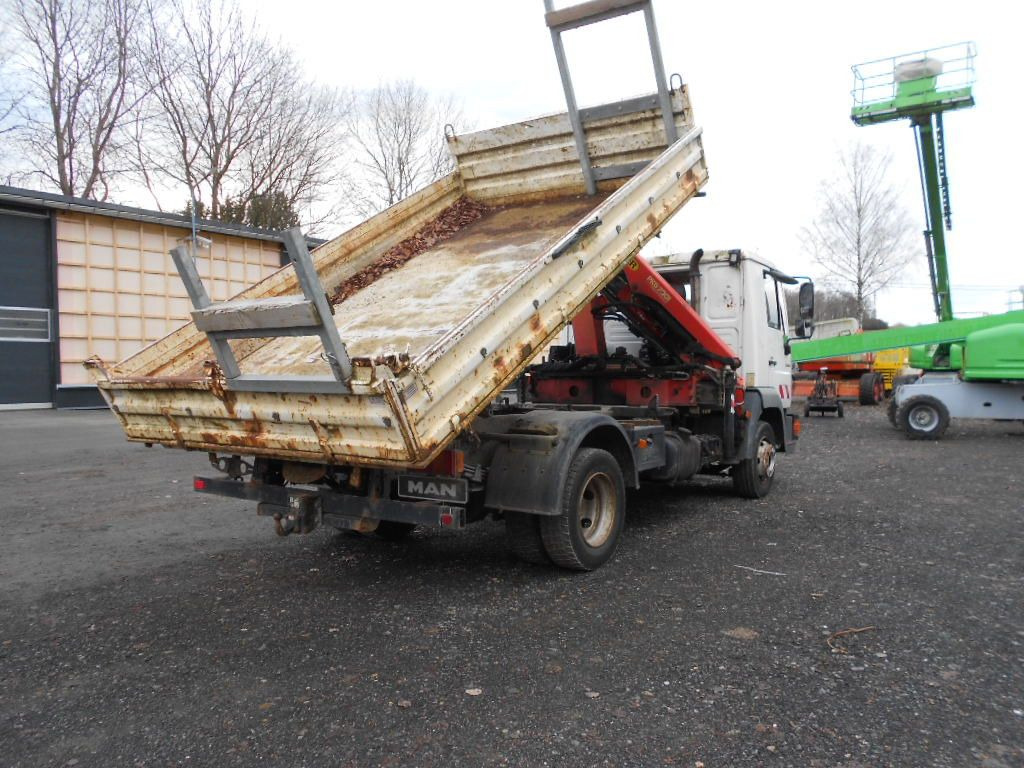 MAN MAN LE8.150 mit Palfinger PKG7001 MAN LE8.150 mit Palfinger PKG7001 - Kipper, Autokran: das Bild 4 MAN MAN LE8.150 mit Palfinger PKG7001 MAN LE8.150 mit Palfinger PKG7001 - Kipper, Autokran: das Bild 4