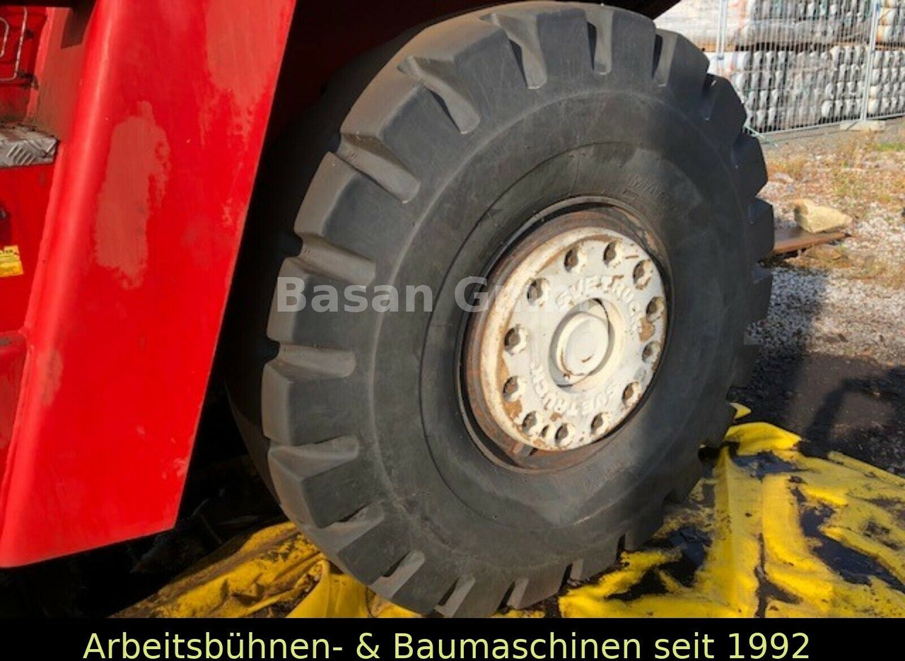 Dieselstapler Rundholzstapler/Logstacker Svetruck TMF 15/11-54 Rundholzstapler/Logstacker Svetruck TMF 15/11-54: das Bild 15