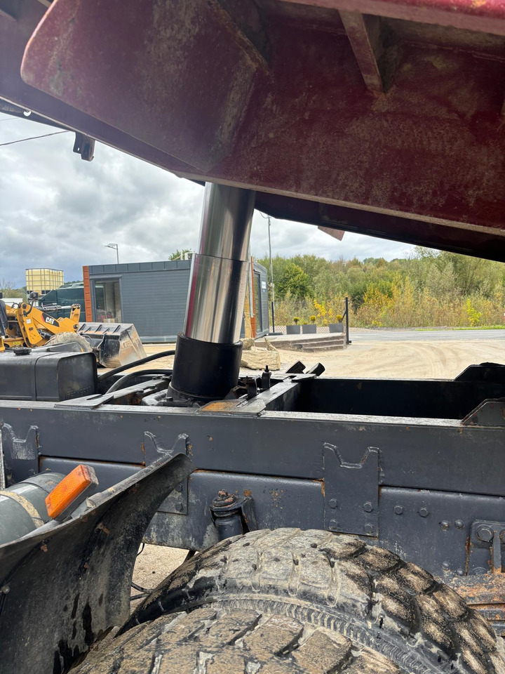 Scania R 124 420 8x4 Kipper Retarder - Kipper: das Bild 3 Scania R 124 420 8x4 Kipper Retarder - Kipper: das Bild 3