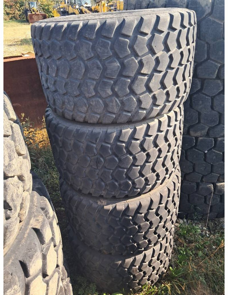 Aeolus 600/50R22.5 - Felgen und Reifen für Baumaschine: das Bild 1 Aeolus 600/50R22.5 - Felgen und Reifen für Baumaschine: das Bild 1