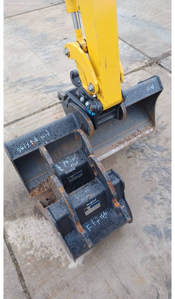 Komatsu PC16R-3HS - Minibagger: das Bild 3 Komatsu PC16R-3HS - Minibagger: das Bild 3