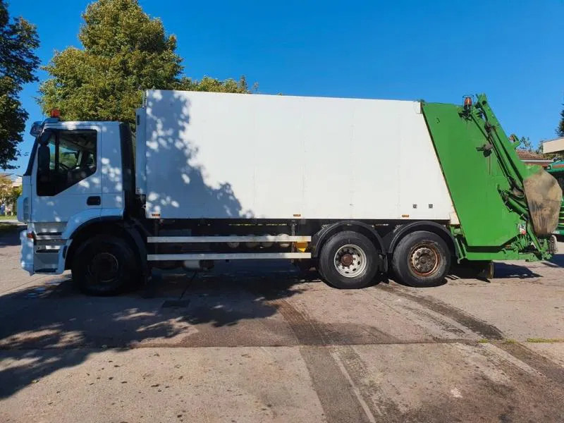 Iveco 260S 42 WAAGE 5 m³ Zöller Medium XXL 24 Umleerer - Müllwagen: das Bild 4 Iveco 260S 42 WAAGE 5 m³ Zöller Medium XXL 24 Umleerer - Müllwagen: das Bild 4