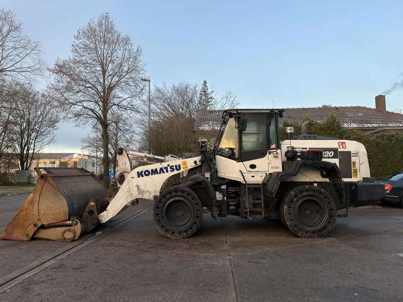 Komatsu WA 320-8 Klappsch. Hochlader WAAGE Schutzbel. Klim WA 320-8 Klappsch. Hochlader WAAGE Schutzbel. Klima - Radlader: das Bild 1 Komatsu WA 320-8 Klappsch. Hochlader WAAGE Schutzbel. Klim WA 320-8 Klappsch. Hochlader WAAGE Schutzbel. Klima - Radlader: das Bild 1