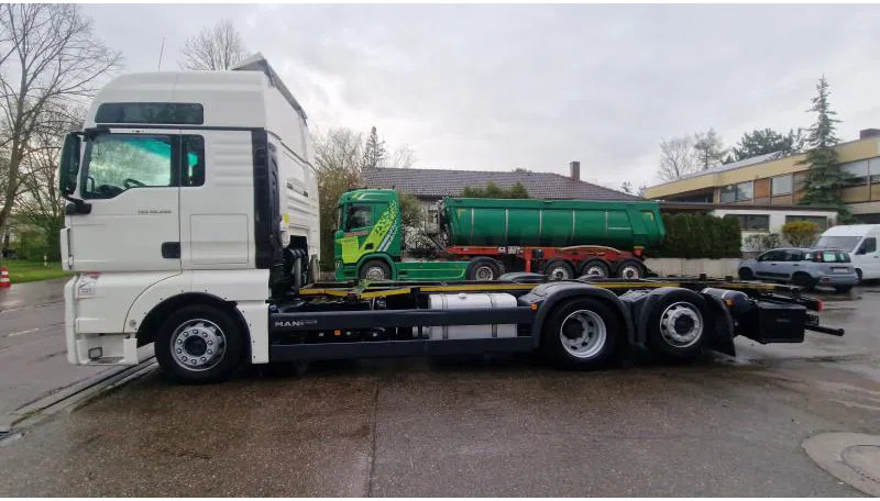 MAN 460 FLL BDF 6x2 Volum WANTEC Mulltiw.Lenkachse E6 - Containerwagen/ Wechselfahrgestell LKW: das Bild 2 MAN 460 FLL BDF 6x2 Volum WANTEC Mulltiw.Lenkachse E6 - Containerwagen/ Wechselfahrgestell LKW: das Bild 2