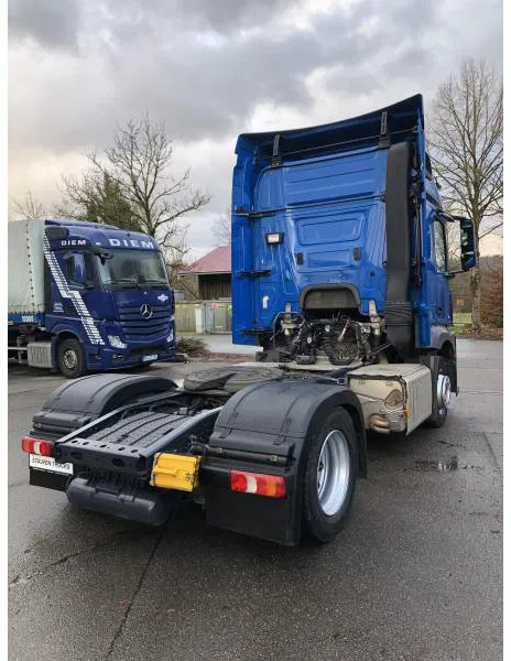Sattelzugmaschine Mercedes-Benz Actros 1845 LS LOW MEGA Streamspace Intarder: das Bild 6 Sattelzugmaschine Mercedes-Benz Actros 1845 LS LOW MEGA Streamspace Intarder: das Bild 6